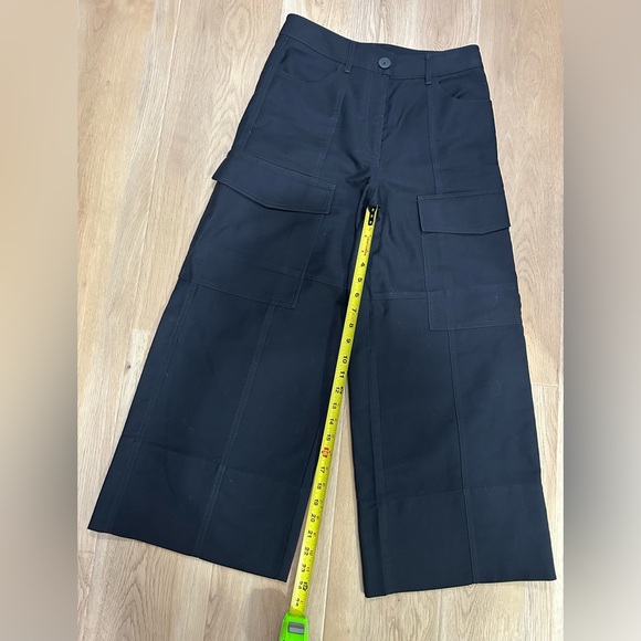 Me + Em - Navy blue wide leg cropped pants - Cargo style - Women’s size 4 - Picture 6 of 7
